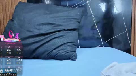 Snapshot of kiara_zahiri_ chatting on 10/27/25, 11:03 Kiara Zahiri online show from 10/27/25, 11:03