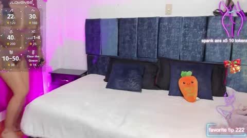 kiimowens online show from 12/05/25, 11:41