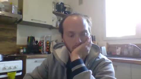 kiina_ online show from 11/20/25, 01:22