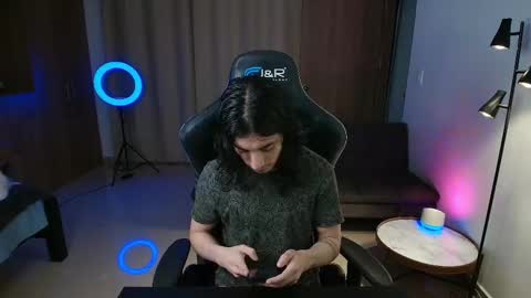 Snapshot of kikeruiz_19 chatting on 03/08/25, 12:11 kikeruiz 19 online show from 03/08/25, 12:11
