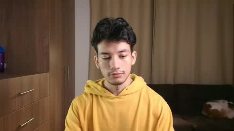 kikeruiz 19 online show from 11/28/25, 02:31