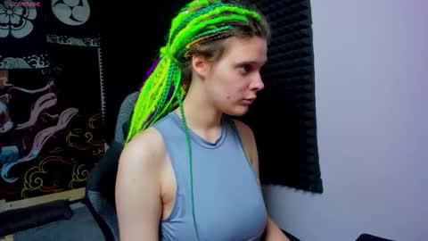 Kiki online show from 10/13/25, 10:04