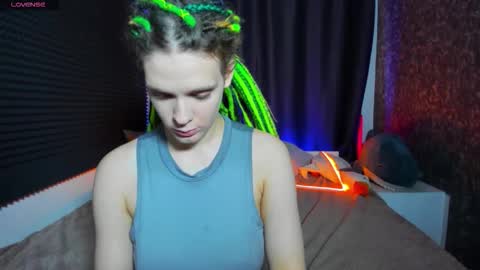 Kiki online show from 10/19/25, 10:16