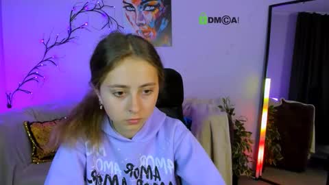 kiki_swan online show from 09/29/25, 05:56