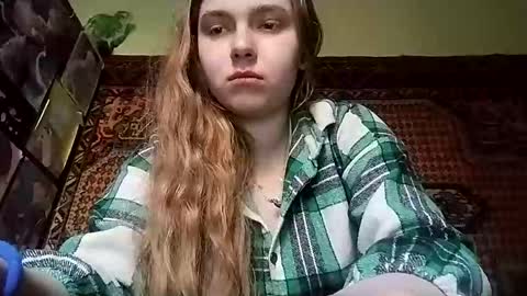 kikibang_ online show from 11/29/25, 08:17