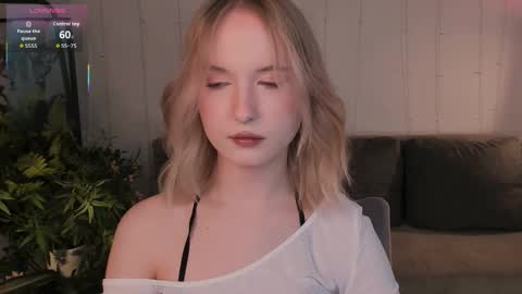 Kiki online show from 09/21/25, 10:22