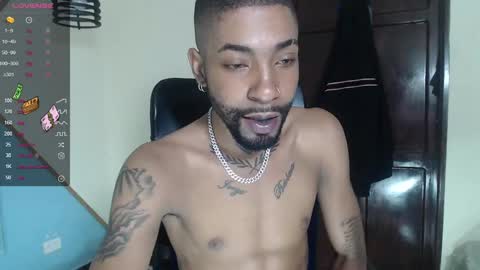 Snapshot of kilian_xx chatting on 01/14/25, 01:06 Kilian xxx online show from 01/14/25, 01:06