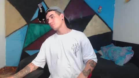 Snapshot of kilyan_ chatting on 01/14/25, 04:36 jahn online show from 01/14/25, 04:36
