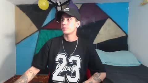 Snapshot of kilyan_ chatting on 02/19/25, 11:17 jahn online show from 02/19/25, 11:17