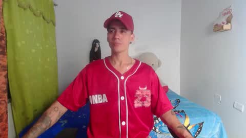 Snapshot of kilyan_ chatting on 09/23/25, 03:42 jahn online show from 09/23/25, 03:42