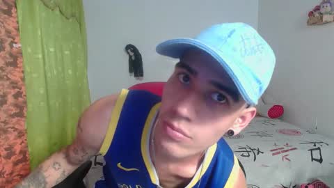 Snapshot of kilyan_ chatting on 10/21/25, 07:31 jahn online show from 10/21/25, 07:31