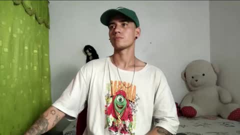 Snapshot of kilyan_ chatting on 10/22/25, 04:24 jahn online show from 10/22/25, 04:24