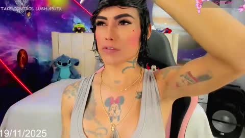 Snapshot of kilye_nellaa chatting on 11/19/25, 10:26 kylie anthonella online show from 11/19/25, 10:26