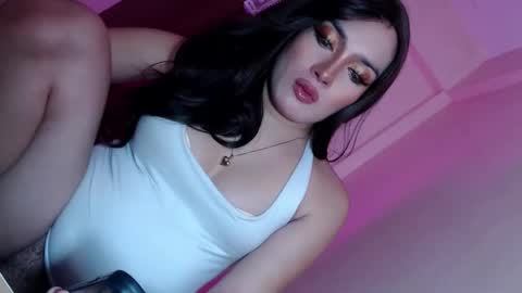 Snapshot of kim_aero chatting on 10/15/25, 01:44 kim_aero online show from 10/15/25, 01:44