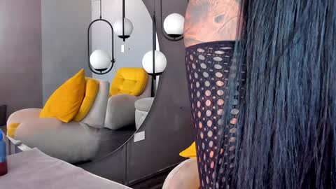 Kim online show from 12/04/24, 04:38