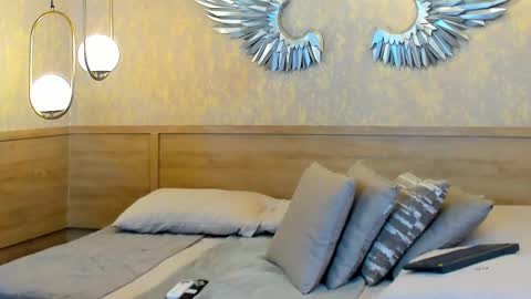 Kim online show from 02/17/25, 02:04