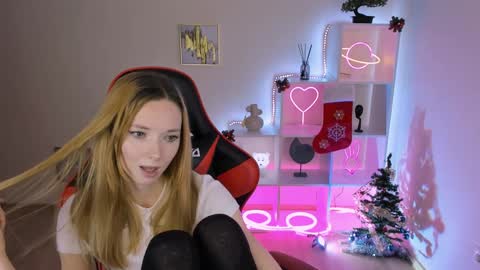 kim_boyd online show from 12/18/24, 03:11