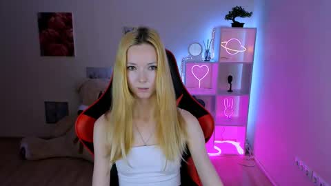 kim_boyd online show from 02/17/25, 02:48