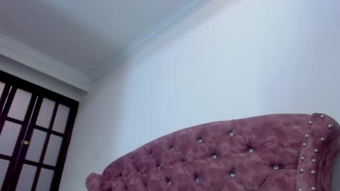 Snapshot of kim_lennon chatting on 02/06/25, 12:16 K I M online show from 02/06/25, 12:16