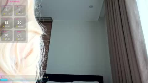 Kim online show from 11/04/25, 03:27