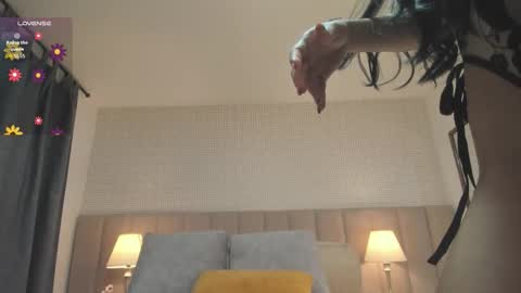 Kim online show from 10/13/25, 02:06