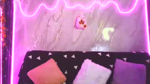 Snapshot of kima_20 chatting on 11/01/25, 11:51 kima_20 online show from 11/01/25, 11:51