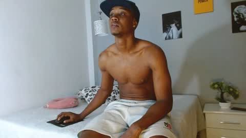 Snapshot of kimandyuk chatting on 12/05/24, 06:44 Kim Yuk online show from 12/05/24, 06:44