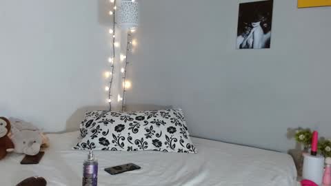 Snapshot of kimandyuk chatting on 12/06/24, 10:41 Kim Yuk online show from 12/06/24, 10:41