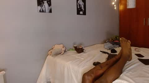 Snapshot of kimandyuk chatting on 12/10/24, 01:43 Kim Yuk online show from 12/10/24, 01:43