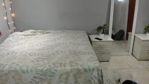 Snapshot of kimandyuk chatting on 01/09/25, 07:50 Kim Yuk online show from 01/09/25, 07:50