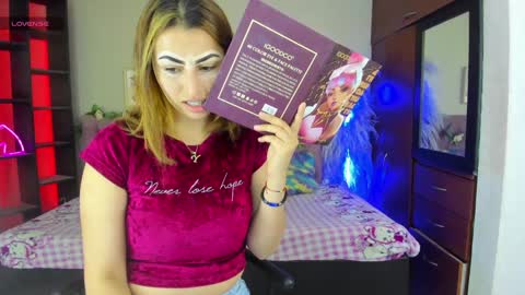 Snapshot of kimb3rly_ chatting on 02/03/25, 01:08 kimberly online show from 02/03/25, 01:08