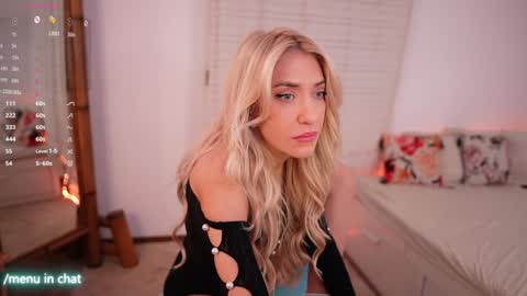 Kim online show from 10/08/25, 11:02