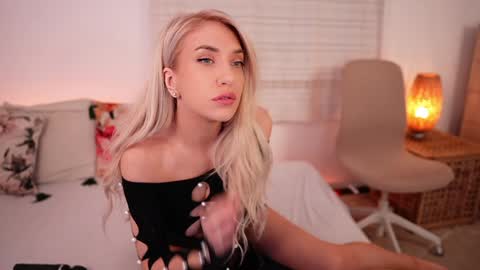 Kim online show from 10/25/25, 12:07