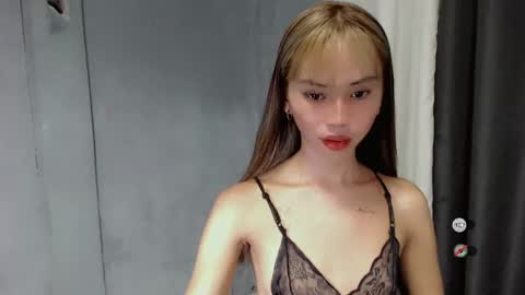 Snapshot of kimberly_tart chatting on 12/14/24, 10:24 Kimberly online show from 12/14/24, 10:24
