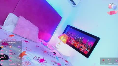 Your Queen KIM online show from 11/06/25, 07:26