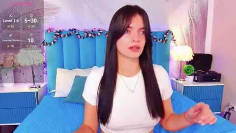 Snapshot of kimberlyy77 chatting on 10/17/25, 07:22 Kim online show from 10/17/25, 07:22