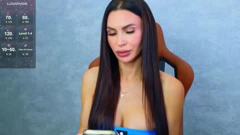 Snapshot of kimdavisbaby chatting on 10/15/25, 04:01 KIm online show from 10/15/25, 04:01