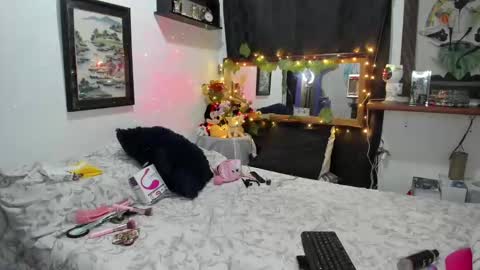 Snapshot of kimgodoy chatting on 02/26/25, 03:21 alejagodoy99 online show from 02/26/25, 03:21