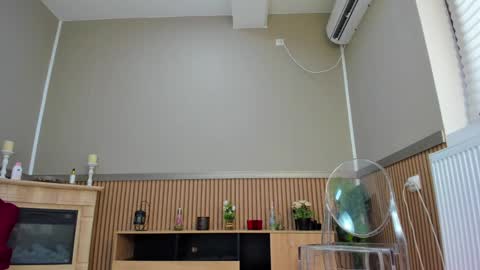 Snapshot of kimi_ivy chatting on 12/08/24, 10:41 kimi_ivy online show from 12/08/24, 10:41
