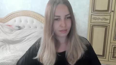 Snapshot of kimiacandy chatting on 10/26/25, 10:10 Albina sexy online show from 10/26/25, 10:10