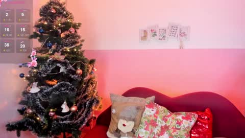 Snapshot of kimkalifa chatting on 12/24/24, 02:12 Camila online show from 12/24/24, 02:12