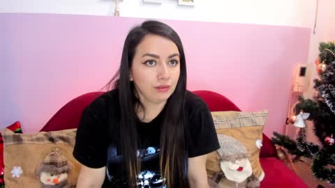 Snapshot of kimkalifa chatting on 01/09/25, 06:47 Camila online show from 01/09/25, 06:47