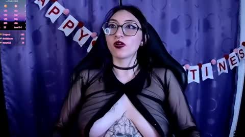 Snapshot of kimlennox_ chatting on 02/07/25, 01:47 online show from 02/07/25, 01:47