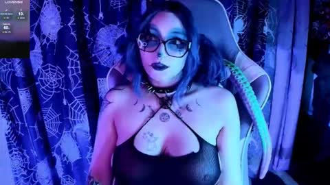 Snapshot of kimlennox_ chatting on 11/14/25, 03:00 online show from 11/14/25, 03:00