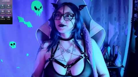 Snapshot of kimlennox_ chatting on 11/25/25, 02:17 online show from 11/25/25, 02:17