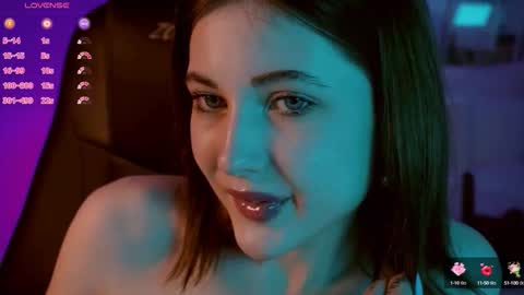 Snapshot of kimmie_shine chatting on 09/18/25, 08:05 Your Kimmie follow me online show from 09/18/25, 08:05