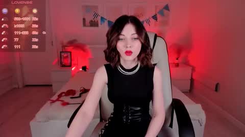 Snapshot of kimmie_shine chatting on 09/23/25, 08:17 Your Kimmie follow me online show from 09/23/25, 08:17