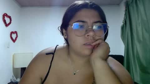 Kimmy online show from 09/22/25, 03:19