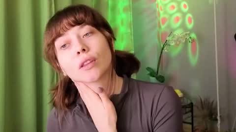 kina_ka online show from 10/04/25, 08:12