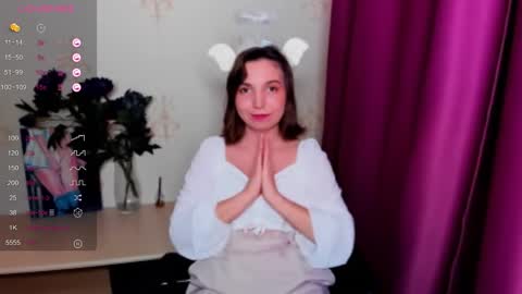 Snapshot of kindhazelhere_ chatting on 09/10/25, 06:08 Hazel online show from 09/10/25, 06:08